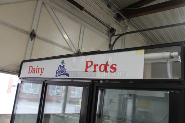 True GDM-72 Metal Commercial 3 Door Reach In Cooler Merchandiser w/ Poly Coated Racks. 115 Volts, 1 Phase. Tested and Powers On But Does Not Get Cold - Image 2 of 7