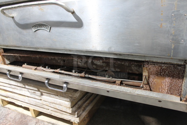 2 Montague 25P-2 Stainless Steel Commercial Propane Gas Powered Single Deck Pizza Ovens w/ Cooking Stones. 2 Times Your Bid! - Image 9 of 12