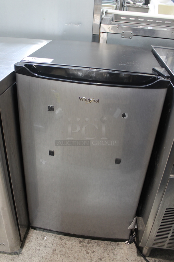 Whirlpool WH43S1E Mini Cooler. 120 Volts, 1 Phase. Tested and Working! - Image 2 of 4