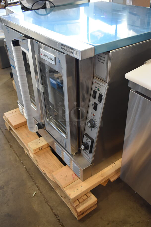 BRAND NEW SCRATCH AND DENT! 2022 Garland MCO-GD-10S  Natural Gas Single Deck Deep Depth Full Size Convection Oven w/ View Through Doors, Metal Oven Racks and Analog Controls. No Legs. 60,000 BTU - Image 3 of 7