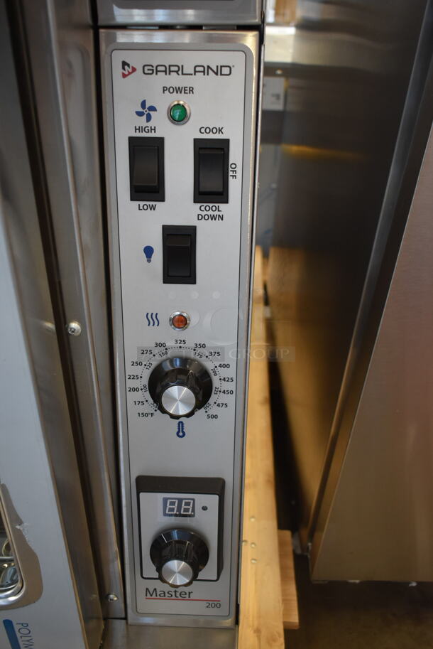 BRAND NEW SCRATCH AND DENT! 2022 Garland MCO-GD-10S  Natural Gas Single Deck Deep Depth Full Size Convection Oven w/ View Through Doors, Metal Oven Racks and Analog Controls. No Legs. 60,000 BTU - Image 4 of 7