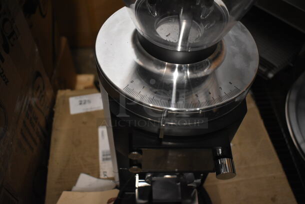 BRAND NEW SCRATCH AND DENT! Mahlkonig E65W 2.6 lb. White Espresso Grinder. 120 Volts, 1 Phase. Tested and Working! - Image 11 of 12