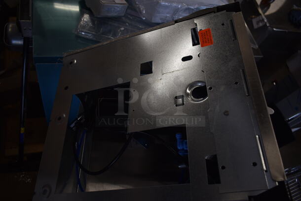 BRAND NEW SCRATCH AND DENT! Elkay EZSTLDWS 1G Water Fountain - Image 3 of 6