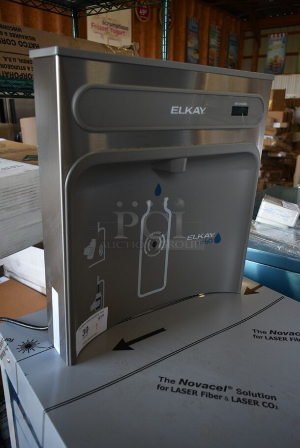 BRAND NEW SCRATCH AND DENT! Zurn Elkay ezH20 EZWSR Stainless Steel Non-Filtered Bottle Filling Station on Elkay EZSTLDWS 1G Water Fountain - Image 4 of 12