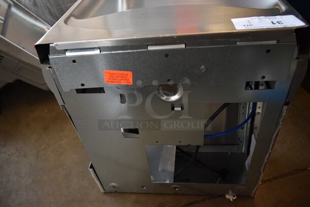 BRAND NEW SCRATCH AND DENT! Zurn Elkay ezH20 EZWSR Stainless Steel Non-Filtered Bottle Filling Station on Elkay EZSTLDWS 1G Water Fountain - Image 9 of 12
