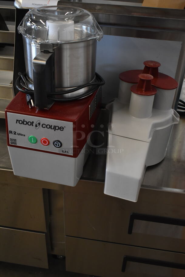 BRAND NEW SCRATCH AND DENT! Robot Coupe 649R2NULTRA Combination Food Processor with 3 Qt. / 3 Liter Stainless Steel Bowl, Continuous Feed & 2 Discs. Tested and Working! - Image 5 of 9