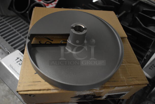 BRAND NEW SCRATCH AND DENT! Robot Coupe EM/SD 25 Slicing Disc.  - Image 1 of 5