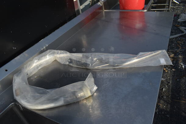 Stainless Steel Single Bay Sink in Counter.  - Image 5 of 6