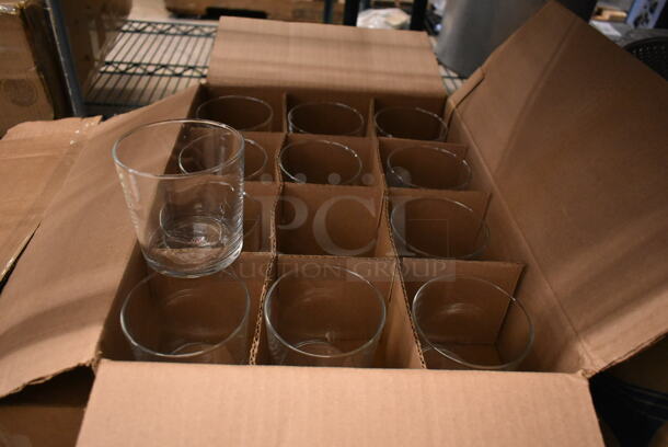 BRAND NEW SCRATCH AND DENT! Arcoroc V3470 Essentials 12.5 oz. Rocks / Old Fashioned Glass by Arc Cardinal - 24/Case - Image 2 of 5