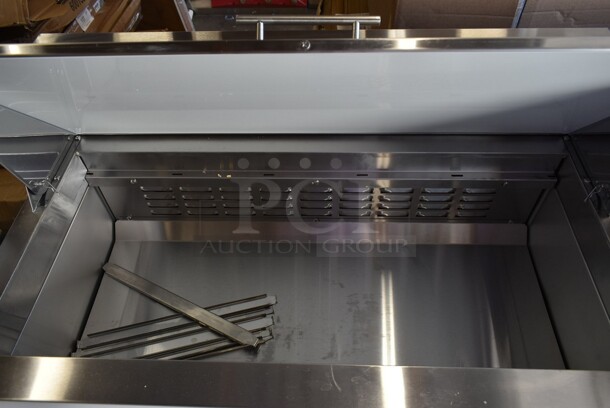 BRAND NEW SCRATCH AND DENT! 2023 Avantco 178ZPT36HC Stainless Steel Commercial Sandwich Salad Prep Table Bain Marie Mega Top on Commercial Casters. 115 Volts, 1 Phase. Tested and Working! - Image 3 of 7
