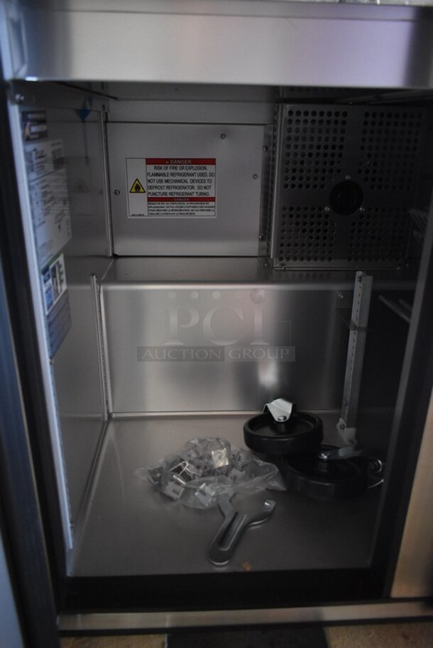 BRAND NEW SCRATCH AND DENT! 2024 True TSSU-36-08-HC Stainless Steel Commercial Sandwich Salad Prep Table Bain Marie Mega Top. 115 Volts, 1 Phase. Tested and Working! - Image 6 of 9