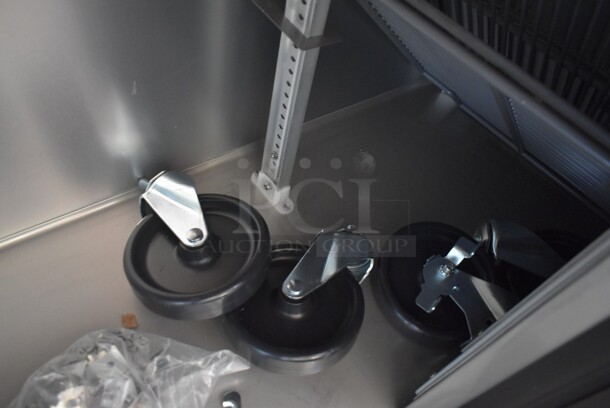 BRAND NEW SCRATCH AND DENT! 2024 True TSSU-36-08-HC Stainless Steel Commercial Sandwich Salad Prep Table Bain Marie Mega Top. 115 Volts, 1 Phase. Tested and Working! - Image 7 of 9