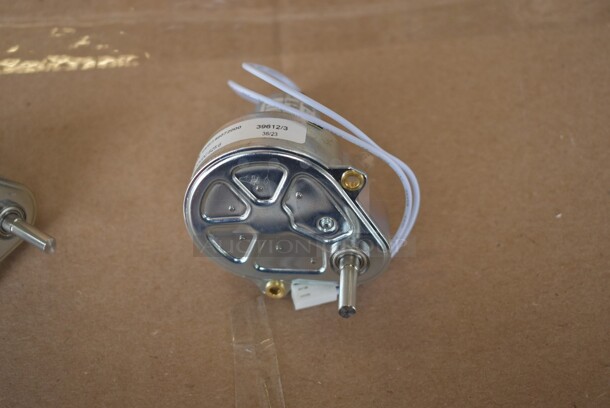 3 BRAND NEW SCRATCH AND DENT! Items; Seko 147RIC1015175 Circuit Board for GTO00R1HMPU00, SEko 147RIC6015174 Waremini Detergent Rinse Motor, Seko 147RIC7015174 Rinse Motor. 3 Times Your Bid! - Image 9 of 11