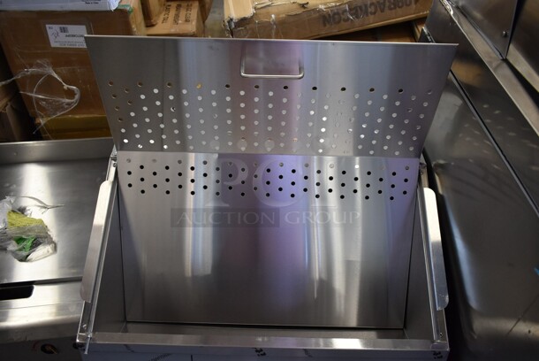 BRAND NEW SCRATCH AND DENT! 2024 ServIt 423TCW26 Stainless Steel Commercial 26 Gallon First-In First-Out Chip Warmer / Merchandiser. 120 Volts, 1 Phase. Tested and Working! - Image 5 of 7