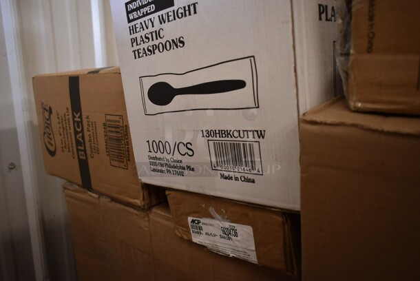 PALLET LOT of 43 BRAND NEW! Boxes Including 303FPR146BW Acopa 14" x 6 1/4" Rectangular Bright White Porcelain Flat Plate - 6/Case, 130HBKCUTTW Visions Individually Wrapped Black Heavy Weight Plastic Teaspoon - 1000/Case, 59204736 Amana HV/LV Board for SWA Series, 2 Box 795KFTL2PE Choice 2 oz. Round PET Take-Out Lid - 1000/Case, Lavex Multi Fold Towels, 2 Box 129MCR32B  ChoiceHD 8 oz. Microwavable Translucent Plastic Deli Container and Lid Combo Pack - 240/Case, 129MCS28B Choice 28 oz. Black Rectangular Microwavable Heavy Weight Container with Lid 8 3/4" x 6 1/4" x 1 3/4" - 150/Case, 6 Box 1306315STD Choice 6" x 3" x 15" 0.68 Mil Standard-Duty Plastic Food Bag - 1000/Box, Bakery Tissue, 2 Box 130APPFRK5GD Visions 5" Gold Plastic Tasting Fork - 400/Box, 2 Box 795KFTL2PE Choice 2 oz. Round PET Take-Out Lid - 1000/Case, 5008RIPKRFT EcoChoice 8 oz. Squat Double Wall Kraft Compostable Paper Hot Cup - 500/Case, 128HD8COMBO ChoiceHD 8 oz. Microwavable Translucent Plastic Deli Container and Lid Combo Pack - 240/Case.
43 Times Your Bid! - Image 4 of 12