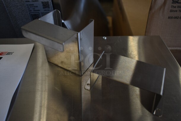 BRAND NEW SCRATCH AND DENT! 2023 ServIt FFDS22 22" Stainless Steel Commercial Countertop Fry Dump Holding Station. 120 Volts, 1 Phase. Tested and Working! - Image 3 of 8