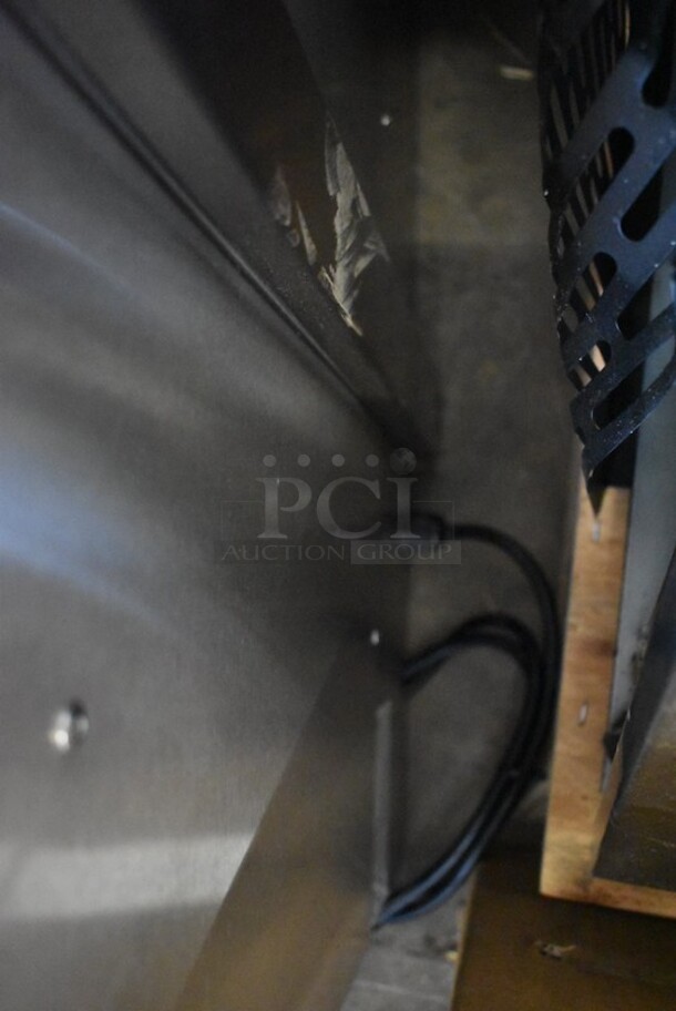 BRAND NEW SCRATCH AND DENT! 2023 ServIt FFDS22 22" Stainless Steel Commercial Countertop Fry Dump Holding Station. 120 Volts, 1 Phase. Tested and Working! - Image 6 of 8