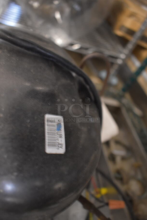 Metal Commercial Compressor.  - Image 5 of 5