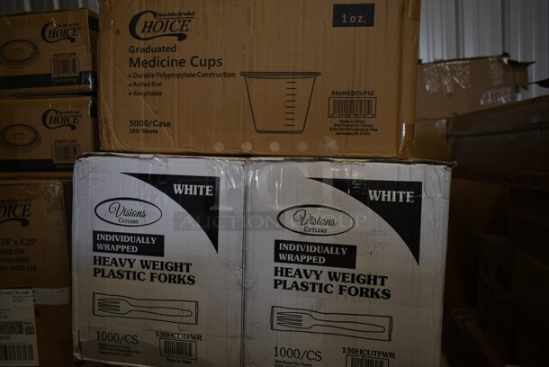 PALLET LOT of 32 BRAND NEW! Boxes Including 2 Box 130HCUTFWR Visions Individually Wrapped White Heavy Weight Plastic Fork - 1000/Case, 2 Box 795KFTL2PE Choice 2 oz. Round PET Take-Out Lid - 1000/Case, Tork 19212 Windshield Paper Towel, 3493030ANT Antique 30"x30" Tabletop, 522ETSG2424 Steelton 24" x 24" 18 Gauge 430 Stainless Steel Work Table with Undershelf, Southern Champion 2790 4 Cup Kraft Pop-Up 44 oz. Drink Carrier - 250/Case, 2 Box 130HCUTFWR Visions Individually Wrapped White Heavy Weight Plastic Fork - 1000/Case, 346MEDCUP1Z Choice 1 oz. Disposable Polypropylene Graduated Medicine Cup - 5000/Case, 3 Box 795KFTL2PE Choice 2 oz. Round PET Take-Out Lid - 1000/Case, 427FCRVINWHT Lancaster Table & Seating White Resin Folding Chair with Vinyl Seat, 433QLINER Baker's Mark Full Size Quilon® Coated Parchment Paper Bun / Sheet Pan Liner Sheet 16" x 24" - 1000/Case, 500MFTN Lavex Natural Brown Kraft M-Fold (Multifold) Towel - 4000/Case, 750FW815DJ Waterloo Wall-Mounted Faucet with 8" Centers and 15" Double-Jointed Swing Spout, 600SPL2028LR Regency 15" High Stainless Steel Three-Sided Splash for 28" x 20" Mop Sink, 395RP10C EcoChoice Compostable Sugarcane / Bagasse 10" Plate 3 Compartment - 500/Case, 5008RIPKRFT EcoChoice 8 oz. Squat Double Wall Kraft Compostable Paper Hot Cup - 500/Case. 32 Times Your Bid! - Image 6 of 12