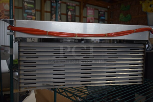 BRAND NEW SCRATCH AND DENT! Avantco 22486760 Heated Condensate Pan for BHAC-63 and BHAC-75 - Image 4 of 6
