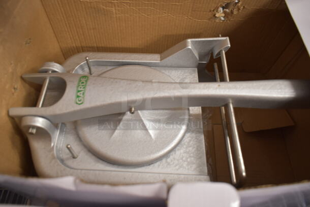 2 BRAND NEW SCRATCH AND DENT! Garde 181HP1416 High-Output 1/4 lb. and 1/6 lb. Hamburger Patty Molding Press. 2 Times Your Bid! - Image 3 of 5
