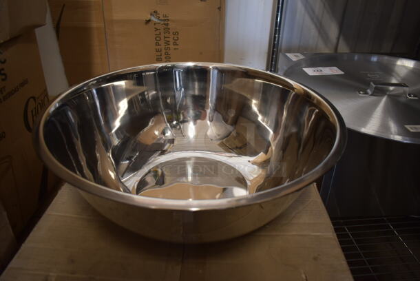ALL ONE MONEY! Lot of BRAND NEW SCRATCH AND DENT! 407SSMXB20 Choice 20 Qt. Standard Stainless Steel Mixing Bowl and 471SPC100 Lid.  - Image 2 of 7
