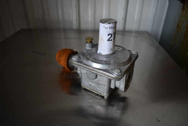 Gas Hose Regulator - Image 3 of 5