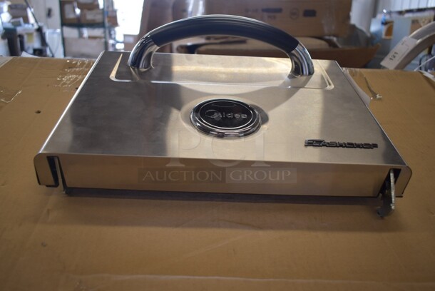 BRAND NEW SCRATCH AND DENT! Midea Flashchef Stainless Steel Door.  - Image 6 of 6