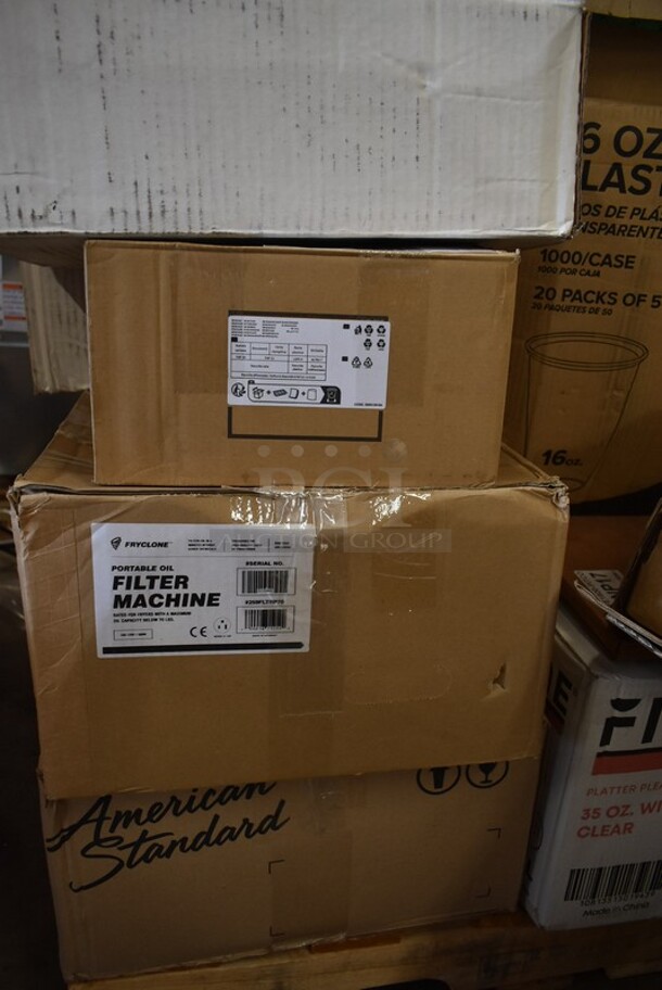 PALLET LOT of 34 BRAND NEW! Boxes Including 395RP09 EcoChoice Compostable Sugarcane / Bagasse 9" Plate - 500/Case, 130HBKCUTFW Visions Individually Wrapped Black Heavy Weight Plastic Fork - 1000/Case, 130HCLCUTFW Visions Individually Wrapped Clear Heavy Weight Plastic Fork - 1000/Case, 502386022BLK Lavex 55-60 Gallon 22 Micron 38" x 60" High Density Black Janitorial Can Liner / Trash Bag, Fryclone Filter Machine, 2 Box Fineline Platter Pleasers 3405-CL Disposable 35 oz. Clear Plastic Carafe with Lid, 21435CLRHPAM Cambro 35CLRHP150 H-Pan™ 1/3 Size Amber High Heat Plastic Colander Pan - 5" Deep, 2 Box 500LSTRWL Choice 9, 12, 16, 20, and 24 oz. Clear Strawless / Sip Lid - 1000/Case, 129MCS24B Choice 24 oz. Black Rectangular Microwavable Heavy Weight Container with Lid 8" x 5 1/4" x 2" - 150/Case, 2 Metal Fry Baskets, 17" Pad Holder Brush, 806DISCNP17. 34 Times Your Bid! - Image 5 of 12