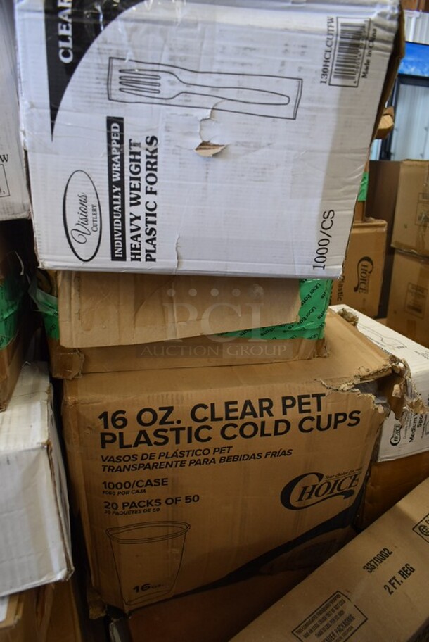 PALLET LOT of 34 BRAND NEW! Boxes Including 395RP09 EcoChoice Compostable Sugarcane / Bagasse 9" Plate - 500/Case, 130HBKCUTFW Visions Individually Wrapped Black Heavy Weight Plastic Fork - 1000/Case, 130HCLCUTFW Visions Individually Wrapped Clear Heavy Weight Plastic Fork - 1000/Case, 502386022BLK Lavex 55-60 Gallon 22 Micron 38" x 60" High Density Black Janitorial Can Liner / Trash Bag, Fryclone Filter Machine, 2 Box Fineline Platter Pleasers 3405-CL Disposable 35 oz. Clear Plastic Carafe with Lid, 21435CLRHPAM Cambro 35CLRHP150 H-Pan™ 1/3 Size Amber High Heat Plastic Colander Pan - 5" Deep, 2 Box 500LSTRWL Choice 9, 12, 16, 20, and 24 oz. Clear Strawless / Sip Lid - 1000/Case, 129MCS24B Choice 24 oz. Black Rectangular Microwavable Heavy Weight Container with Lid 8" x 5 1/4" x 2" - 150/Case, 2 Metal Fry Baskets, 17" Pad Holder Brush, 806DISCNP17. 34 Times Your Bid! - Image 6 of 12