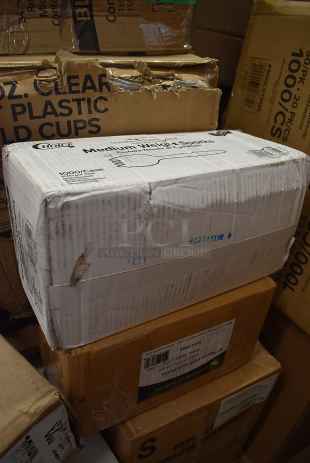 PALLET LOT of 34 BRAND NEW! Boxes Including 395RP09 EcoChoice Compostable Sugarcane / Bagasse 9" Plate - 500/Case, 130HBKCUTFW Visions Individually Wrapped Black Heavy Weight Plastic Fork - 1000/Case, 130HCLCUTFW Visions Individually Wrapped Clear Heavy Weight Plastic Fork - 1000/Case, 502386022BLK Lavex 55-60 Gallon 22 Micron 38" x 60" High Density Black Janitorial Can Liner / Trash Bag, Fryclone Filter Machine, 2 Box Fineline Platter Pleasers 3405-CL Disposable 35 oz. Clear Plastic Carafe with Lid, 21435CLRHPAM Cambro 35CLRHP150 H-Pan™ 1/3 Size Amber High Heat Plastic Colander Pan - 5" Deep, 2 Box 500LSTRWL Choice 9, 12, 16, 20, and 24 oz. Clear Strawless / Sip Lid - 1000/Case, 129MCS24B Choice 24 oz. Black Rectangular Microwavable Heavy Weight Container with Lid 8" x 5 1/4" x 2" - 150/Case, 2 Metal Fry Baskets, 17" Pad Holder Brush, 806DISCNP17. 34 Times Your Bid! - Image 8 of 12