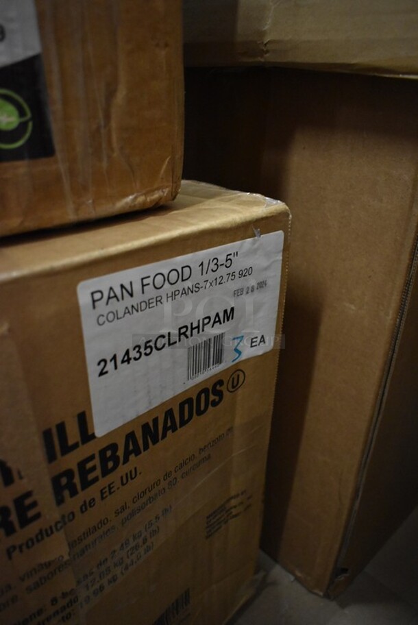 PALLET LOT of 34 BRAND NEW! Boxes Including 395RP09 EcoChoice Compostable Sugarcane / Bagasse 9" Plate - 500/Case, 130HBKCUTFW Visions Individually Wrapped Black Heavy Weight Plastic Fork - 1000/Case, 130HCLCUTFW Visions Individually Wrapped Clear Heavy Weight Plastic Fork - 1000/Case, 502386022BLK Lavex 55-60 Gallon 22 Micron 38" x 60" High Density Black Janitorial Can Liner / Trash Bag, Fryclone Filter Machine, 2 Box Fineline Platter Pleasers 3405-CL Disposable 35 oz. Clear Plastic Carafe with Lid, 21435CLRHPAM Cambro 35CLRHP150 H-Pan™ 1/3 Size Amber High Heat Plastic Colander Pan - 5" Deep, 2 Box 500LSTRWL Choice 9, 12, 16, 20, and 24 oz. Clear Strawless / Sip Lid - 1000/Case, 129MCS24B Choice 24 oz. Black Rectangular Microwavable Heavy Weight Container with Lid 8" x 5 1/4" x 2" - 150/Case, 2 Metal Fry Baskets, 17" Pad Holder Brush, 806DISCNP17. 34 Times Your Bid! - Image 9 of 12