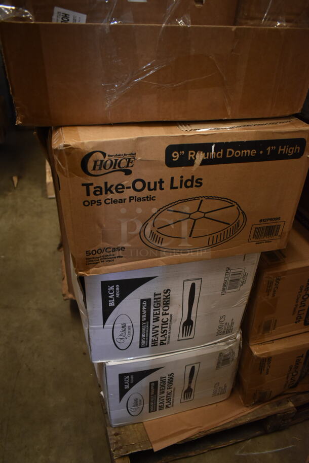PALLET LOT of 22 BRAND NEW! Boxes Including 2 Box 127CH32F Choice 32 oz. Clear RPET Tall Hinged Deli Container with Domed Lid - 200/Case, 3 Box 130HBKCUTFW Visions Individually Wrapped Black Heavy Weight Plastic Fork - 1000/Case, 127CH24 Choice 24 oz. Clear RPET Hinged Deli Container - 200/Case, 2 Box 128HD12COMBO ChoiceHD 12 oz. Microwavable Translucent Plastic Deli Container and Lid Combo Pack - 240/Case, 395TO991 Ecochoice 9x9x3" Compostable Sugarcane/ Bagasse 1, 612P509S Choice 9" Clear Round Plastic Dome Lid - 500/Case. 22 Times Your Bid!  - Image 8 of 8