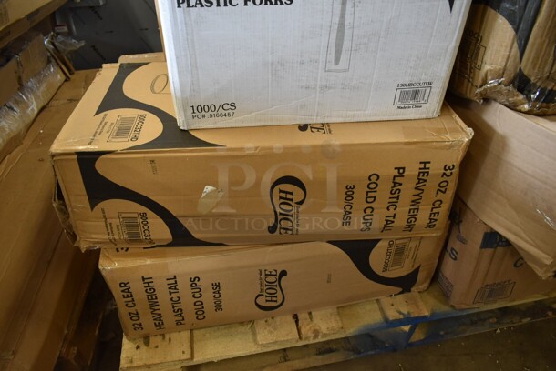 PALLET LOT of 17 BRAND NEW! Boxes Including 130HBGCUTFW Visions Individually Wrapped Beige Heavy Weight Plastic Fork - 1000/Case, 2 Box 500CC32THD Choice HD 32 oz. Tall Heavy Weight Clear PET Plastic Cold Cup - 300/Case, 130HBGCUTFW Visions Individually Wrapped Beige Heavy Weight Plastic Fork - 1000/Case, 3  Box 500CC9 Choice 9 oz. Clear PET Customizable Plastic Squat Cold Cup - 1000/Case, 795PTOKFT4 Choice Kraft Microwavable Folded Paper #4 Take-Out Container 7 7/8" x 5 1/2" x 3 1/2" - 160/Case, Choice 16 oz Deli Containers, 500LSTRWL Choice 9, 12, 16, 20, and 24 oz. Clear Strawless / Sip Lid - 1000/Case, HPM234959 Ignition Module, 50016DWALLC Choice 16 oz. Coffee Break Print Smooth Double Wall Paper Hot Cup - 500/Case. 17 Times Your Bid! - Image 5 of 10