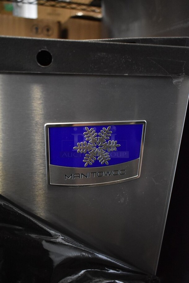 BRAND NEW SCRATCH AND DENT! 2023 Manitowoc IDT0450A-161A Stainless Steel Commercial Ice Machine Head. 115 Volts, 1 Phase.  - Image 3 of 5