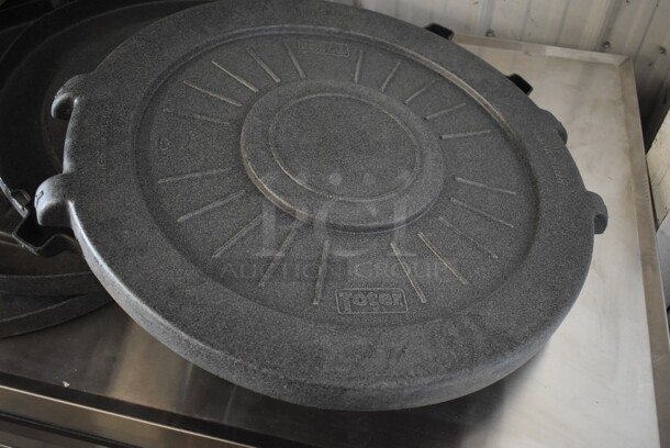 ALL ONE MONEY! Lot of 5 Toger Gray Trash Can Lids.  - Image 2 of 4