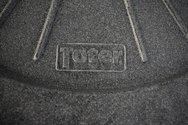 ALL ONE MONEY! Lot of 5 Toger Gray Trash Can Lids.  - Image 3 of 4