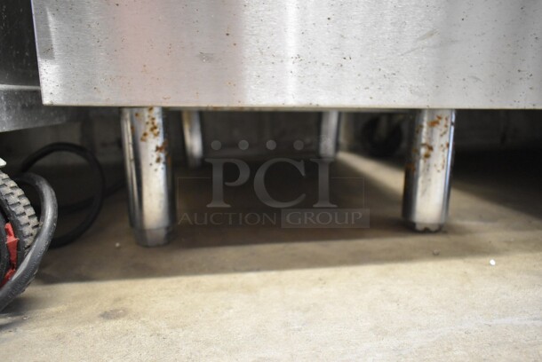 2021 Sierra FRYSTAR400 Stainless Steel Commercial Floor Style Natural Gas Powered Deep Fat Fryer.  - Image 2 of 4