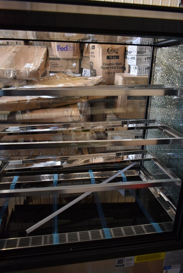 BRAND NEW SCRATCH AND DENT! Avantco 224BCV2SB Metal 72" Black Square Refrigerated Bakery Display Case with LED Lighting. See Pictures For Side Panel Glass Damage. 115 Volts, 1 Phase. Tested and Working! - Image 5 of 7