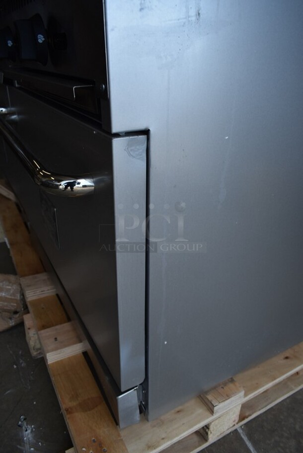 BRAND NEW SCRATCH AND DENT! 2023 Mainstreet 541E60G24N Stainless Steel Commercial Natural Gas Powered 6 Burner 60" Range with 24" Griddle and 2 Standard Ovens, Over Shelf and Back Splash. 280,000 BTU - Image 7 of 12