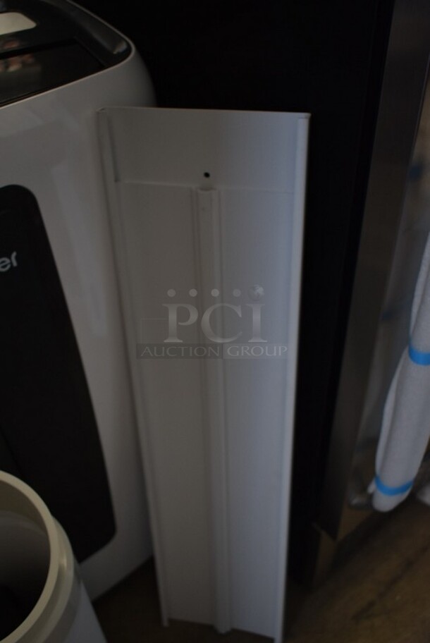 BRAND NEW SCRATCH AND DENT! Haier HPC12XCR 12,000 BTU Portable 3 Speed Air Conditioner. 115 Volt, 1 Phase. Tested and Working! - Image 5 of 7
