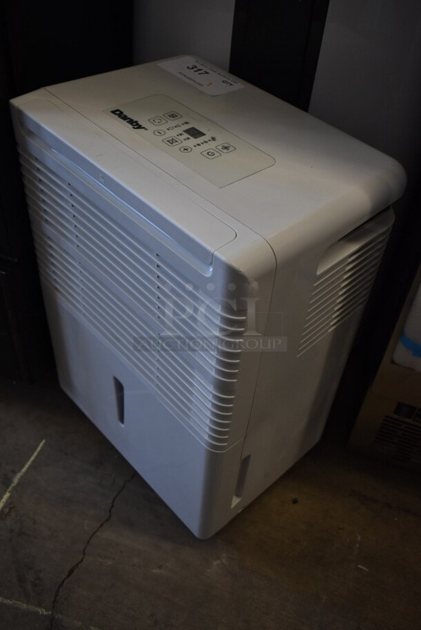 BRAND NEW SCRATCH AND DENT! Danby DDR30B2GDB 30 Pint Energy Star® Dehumidifier. 115 Volt, 1 Phase. Tested and Working! - Image 2 of 4
