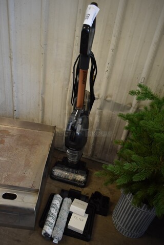 Bissell 3518 Vacuum w/ Accessories. Unit Has Only Been Used a Few Times. 120 Volts, 1 Phase. Tested and Working!