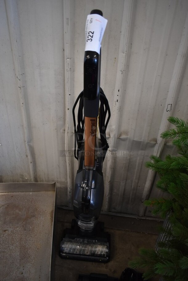 Bissell 3518 Vacuum w/ Accessories. Unit Has Only Been Used a Few Times. 120 Volts, 1 Phase. Tested and Working! - Image 3 of 5