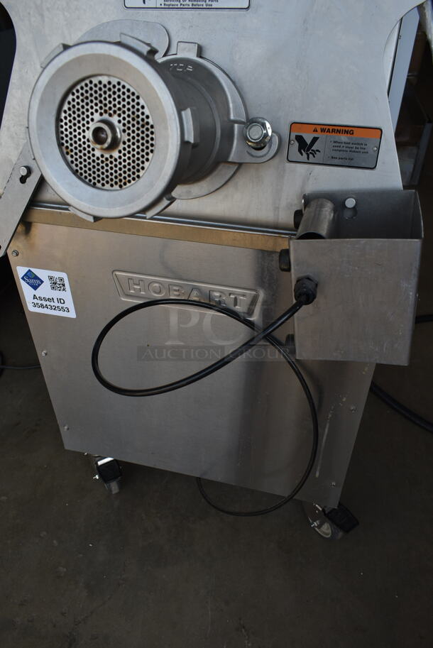 2023 Hobart MG2032 Metal Commercial Floor Style Electric Powered Meat Mixer Grinder w/ Foot Pedal on Commercial Casters. 208 Volts, 3 Phase. Tested and Working! - Image 4 of 7
