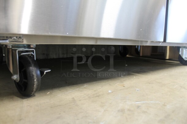 BRAND NEW SCRATCH AND DENT! 2023 Avantco 178APT48MHC Stainless Steel Commercial Sandwich Salad Prep Table Bain Marie Mega Top on Commercial Casters. 115 Volts, 1 Phase. Tested and Working! - Image 5 of 8
