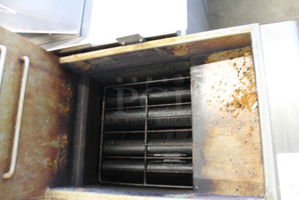 2022 Avantco FF400-N Stainless Steel Commercial Floor Style Natural Gas Powered Deep Fat Fryer. 120,000 BTU. - Image 2 of 4