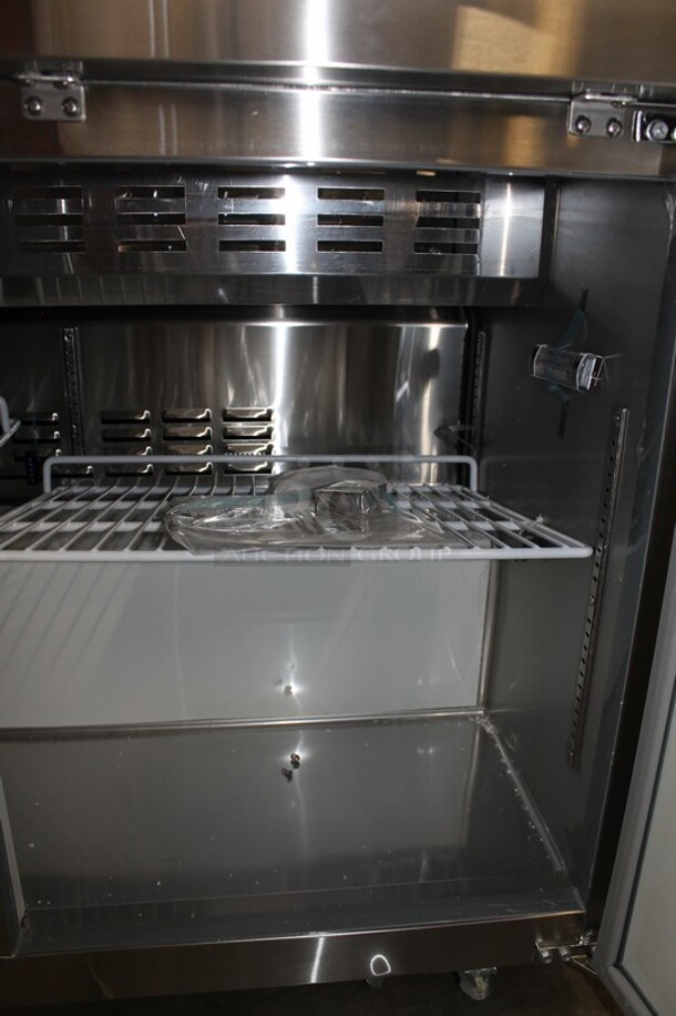 BRAND NEW SCRATCH AND DENT! 2023 Avantco 178APT48HC Stainless Steel Commercial Sandwich Salad Prep Table Bain Marie Mega Top on Commercial Casters. 115 Volts, 1 Phase. Tested and Working! - Image 5 of 8