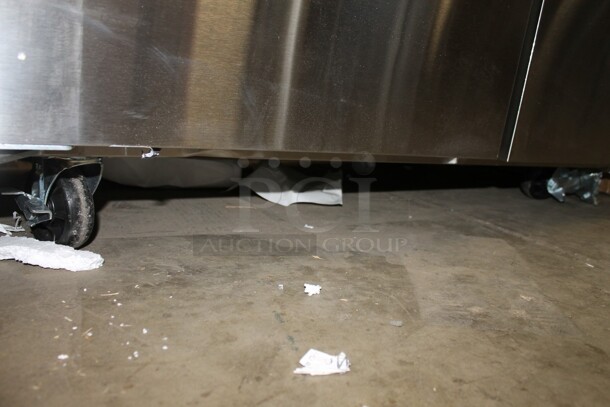 BRAND NEW SCRATCH AND DENT! 2023 Avantco 178APT48HC Stainless Steel Commercial Sandwich Salad Prep Table Bain Marie Mega Top on Commercial Casters. 115 Volts, 1 Phase. Tested and Working! - Image 7 of 8