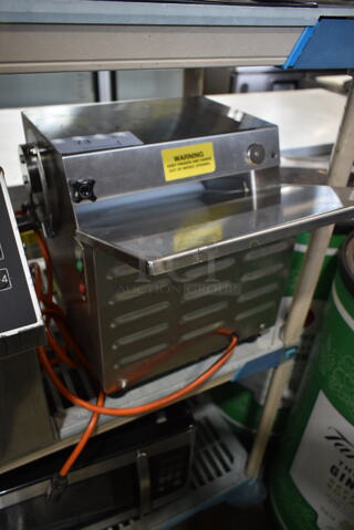 Somerset CDR-100P Stainless Steel Commercial Countertop Dough Sheeter. 115 Volts, 1 Phase. Tested and Working!